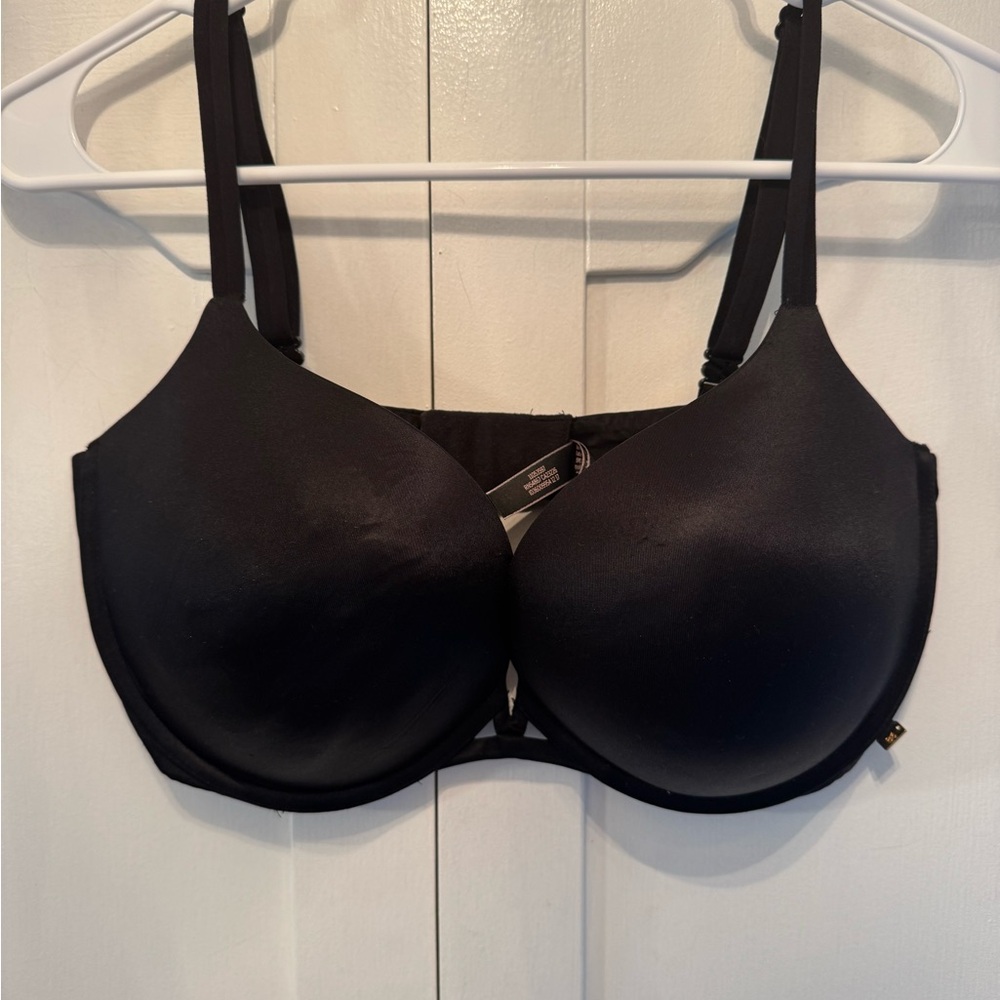 New Victoria Secret Black Underwire Bra